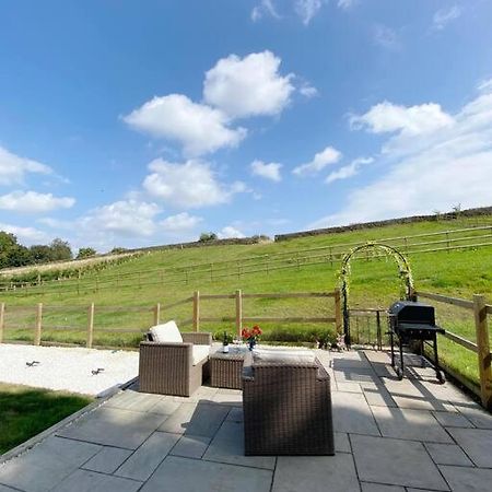 Luxury Detached Peak District Stone Barn - Dog Friendly Villa Hazelwood Exterior foto